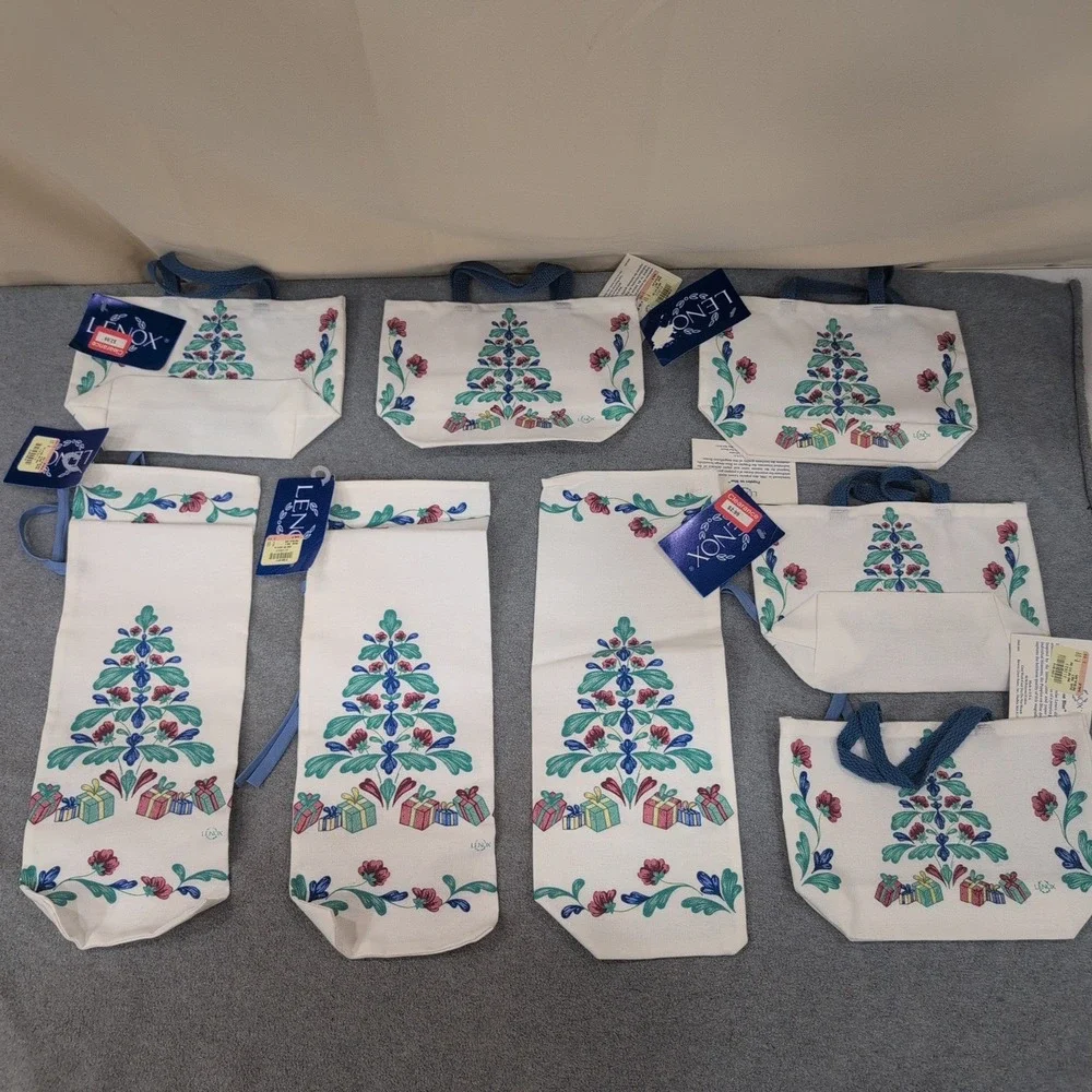 Lenox Poppies on Blue Christmas Tree Fabric Gift Bags Set of 8 NWT Made in USA